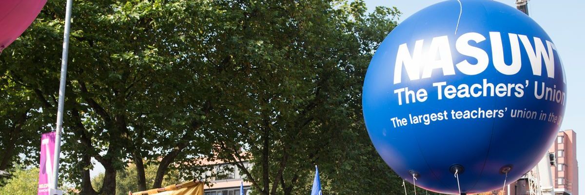 OLD NASUWT balloon BANNER