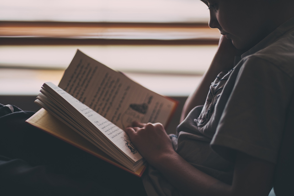 Pupil student primary girl reading white